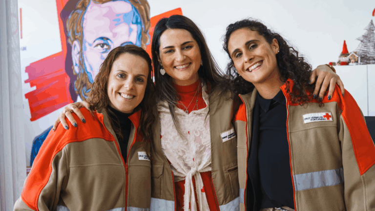 Colaboradoras_abraçadas-CVP