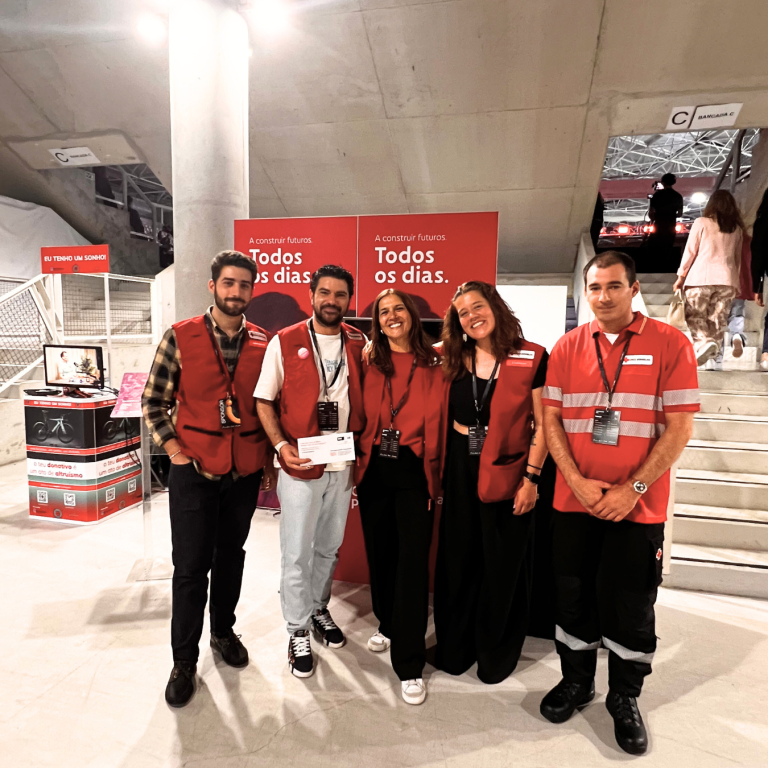 Voluntarios Samys